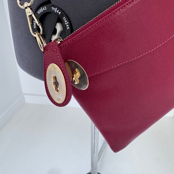 Genuine Italian Leather Tulip Red Small shoulder purse - Picture 3 of 6